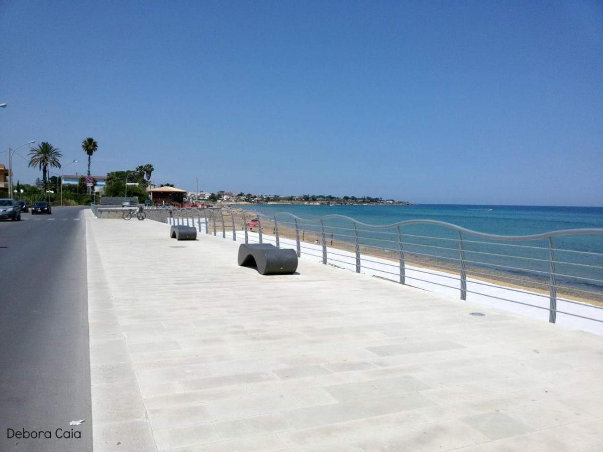 Villa Solemar Holidays 阿沃拉 外观 照片