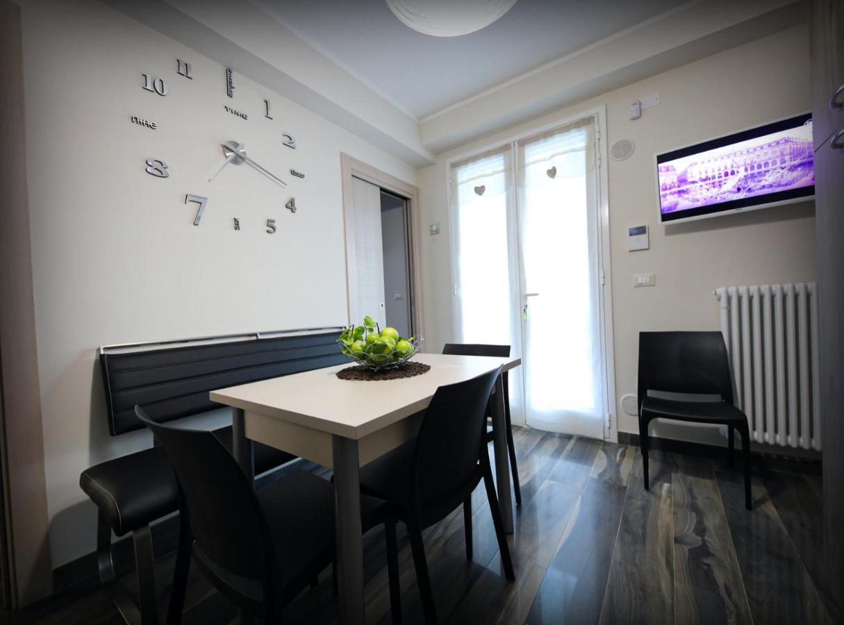 Villa Solemar Holidays 阿沃拉 外观 照片