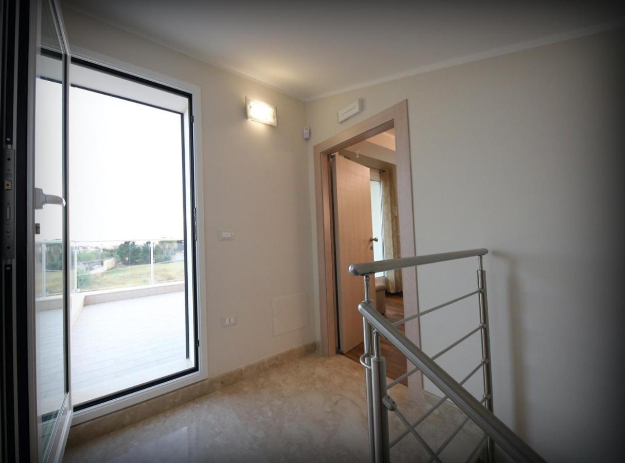 Villa Solemar Holidays 阿沃拉 外观 照片